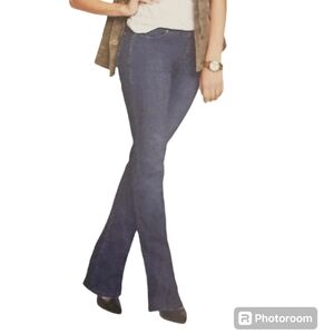 Lee Natural Fit Bootcut Pull-On Jeans